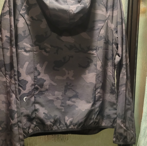 Zyia Jackets \u0026 Coats | Zyia Forest Camo Zipper Hoodie Jacket | Color: Black/Green | Size: M | Ktweston's Closet